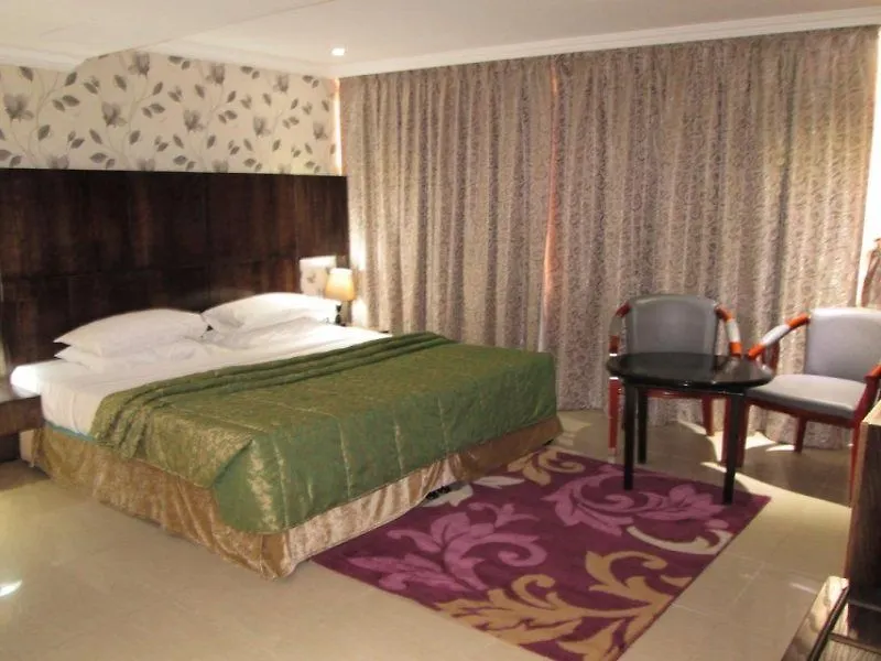 Royal Falcon Hotel Dubai